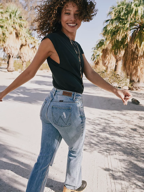 Wrangler femmes jean large taille haute Worldwide 661 PN28D771 vêtements pré-aimé (112334587)