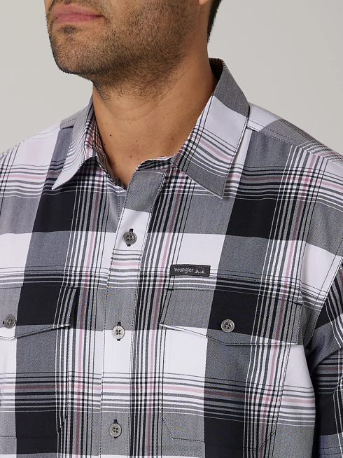 Wrangler Hommes chemise de camp à manches courtes à carreaux écologique PN28D398 vêtements noir jade (112336189)