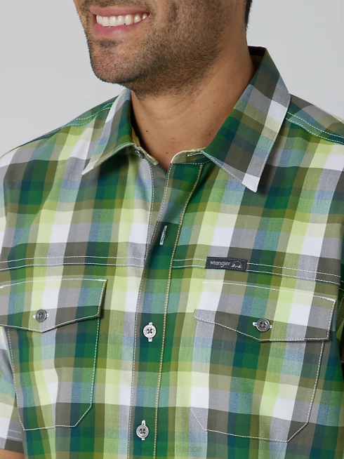 Wrangler Hommes chemise de camp à manches courtes à carreaux écologique PN28D399 vêtements forêt d'améthyste (112336161)