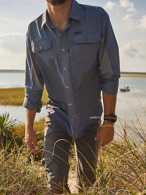 Wrangler Hommes chemise à matières mélangées atg PN28D378 vêtements indigo vintage (nsb89vn)